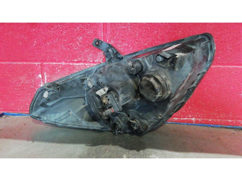 Recambio de faro izquierdo para hyundai i800 2.5 crdi vgt style referencia OEM IAM    Recambio de faro izquierdo para hyundai i800 2.5 crdi vgt style referencia OEM IAM