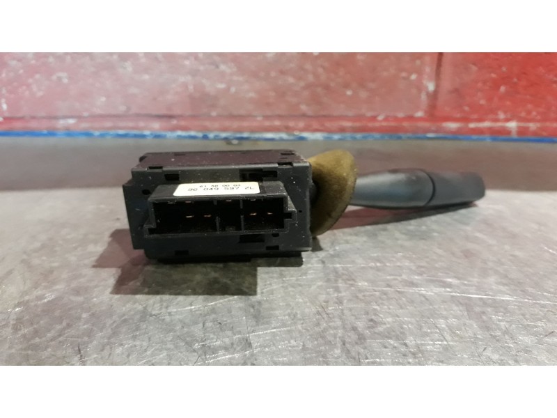 Recambio de mando limpia para citroen saxo 1.4 exclusive referencia OEM IAM   