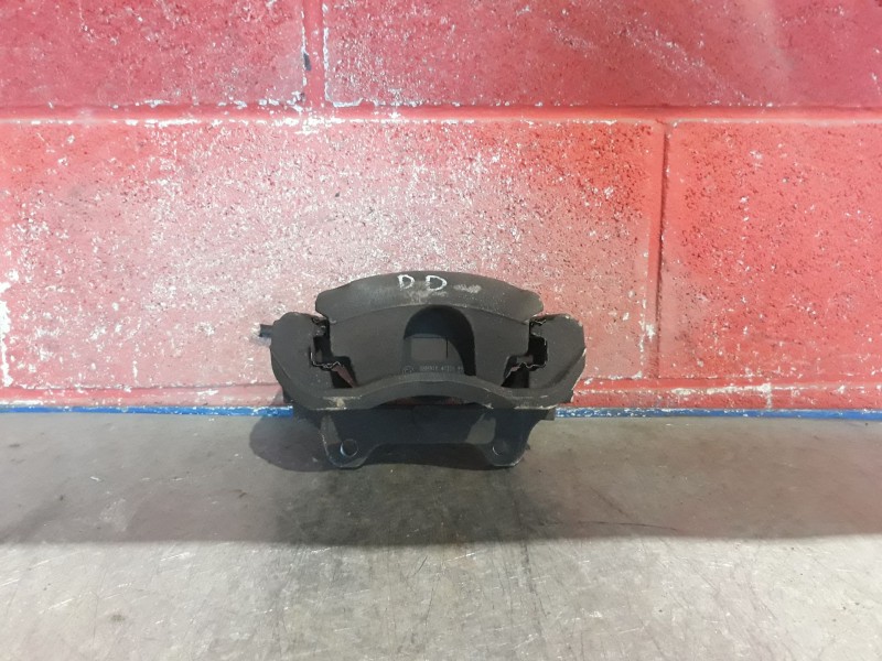 Recambio de pinza freno delantera derecha para fiat doblo (119) 1.9 8v dynamic / multijet dynamic plus (77kw) referencia OEM IAM