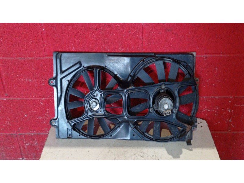 Recambio de electroventilador para volkswagen passat referencia OEM IAM    Recambio de electroventilador para volkswagen passat referencia OEM IAM