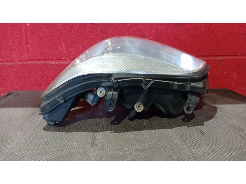 Recambio de faro izquierdo para opel zafira a  | 0.99 - 0.05  | 0.99 - 0.05 referencia OEM IAM   