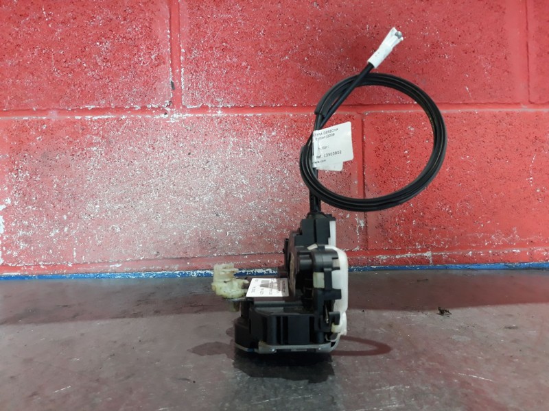 Recambio de cerradura puerta delantera derecha para opel insignia 2.0 cdti 110 edition referencia OEM IAM 13503802  