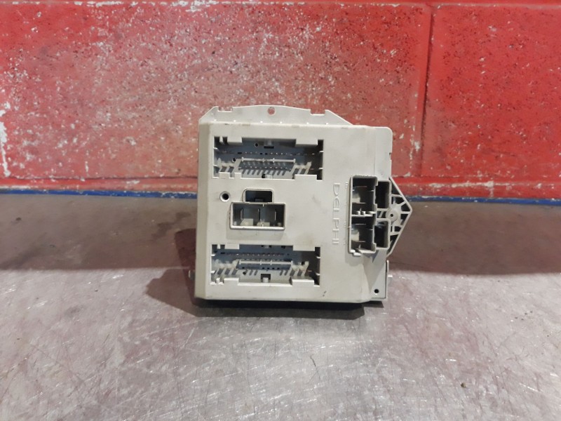 Recambio de caja reles fusibles para fiat punto berlina (188)  | 0.99 - 0.02  | 0.99 - 0.02 referencia OEM IAM   