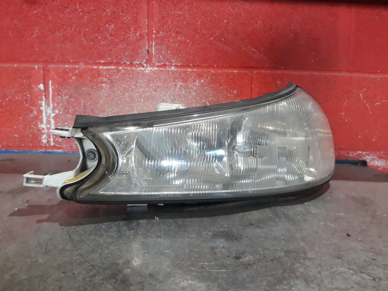 Recambio de faro izquierdo para ford mondeo berlina (gd) referencia OEM IAM   