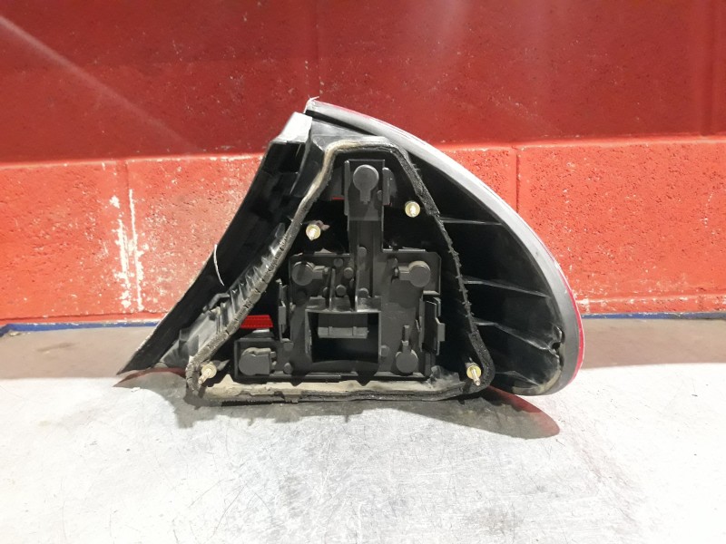 Recambio de piloto trasero izquierdo para ford mondeo berlina (gd) referencia OEM IAM   