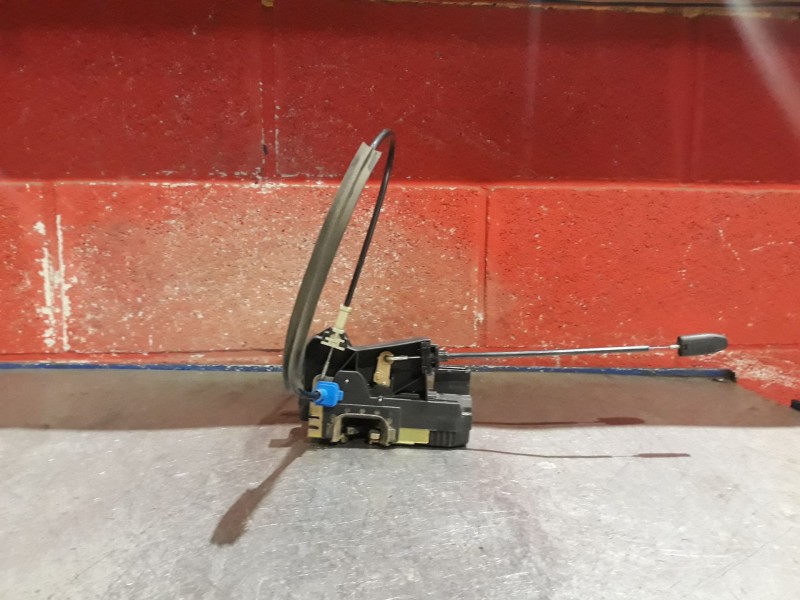 Recambio de cerradura puerta delantera derecha para opel astra g berlina comfort referencia OEM IAM    Recambio de cerradura puerta delantera derecha para opel astra g berlina comfort referencia OEM IAM