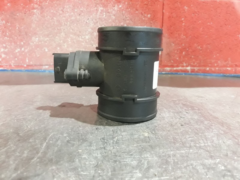 Recambio de caudalimetro para opel astra g berlina comfort referencia OEM IAM 0281002180  