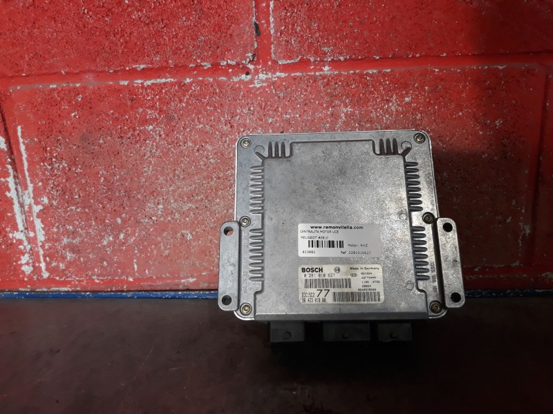 Recambio de centralita motor uce para peugeot 406 referencia OEM IAM 0281010627 9642301880  Recambio de centralita motor uce para peugeot 406 referencia OEM IAM 0281010627 9642301880