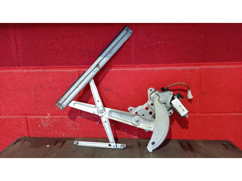 Recambio de elevalunas delantero derecho para suzuki jimny 1.5 ddis jlx techo metalico referencia OEM IAM    Recambio de elevalunas delantero derecho para suzuki jimny 1.5 ddis jlx techo metalico referencia OEM IAM