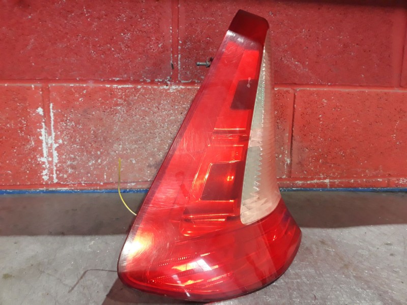 Recambio de piloto trasero izquierdo para citroen c4 1.6 hdi 90 lx referencia OEM IAM   