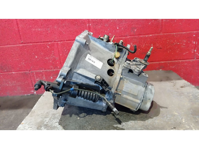 Recambio de caja cambios para citroen c4 1.6 hdi 90 lx referencia OEM IAM 20DM75  