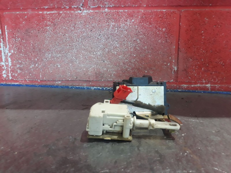 Recambio de cerradura maletero porton para seat alhambra (7v9)  | 0.00 - ...  | 0.00 - ... referencia OEM IAM   