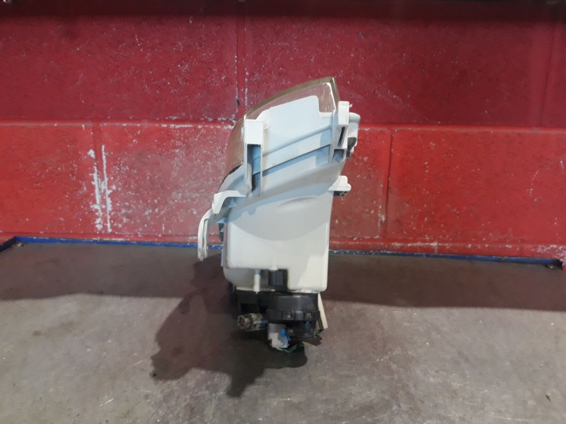 Recambio de faro izquierdo para toyota carina e sedán (_t19_) 2.0 d (ct190) referencia OEM IAM    Recambio de faro izquierdo para toyota carina e sedán (_t19_) 2.0 d (ct190) referencia OEM IAM