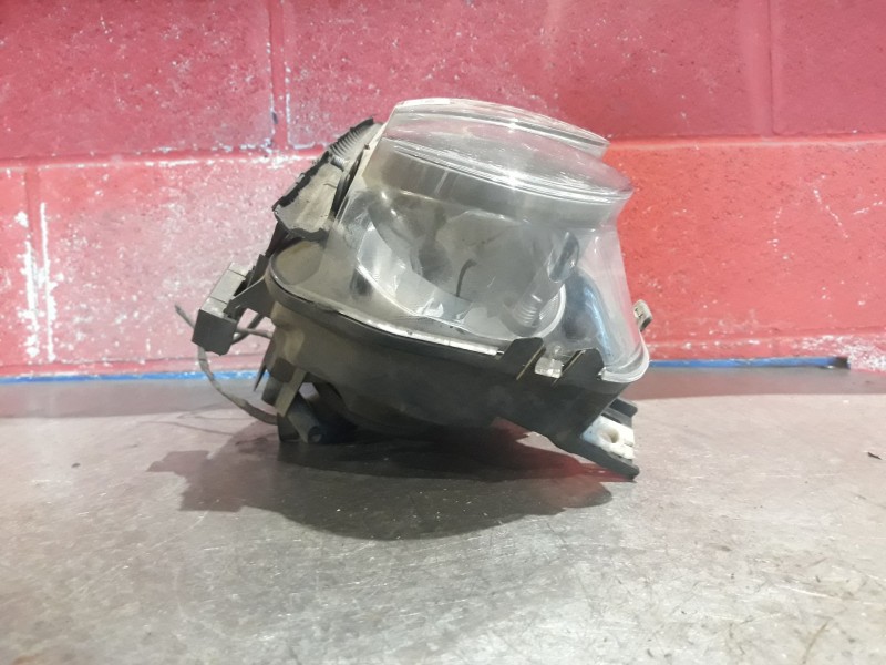 Recambio de faro izquierdo para bmw serie 3 compact (e46) 2.0 16v diesel cat referencia OEM IAM    Recambio de faro izquierdo para bmw serie 3 compact (e46) 2.0 16v diesel cat referencia OEM IAM