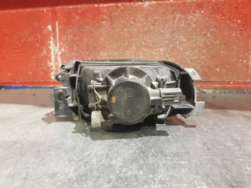 Recambio de faro antiniebla derecho para renault safrane (b54) 2.5 20v cat referencia OEM IAM   