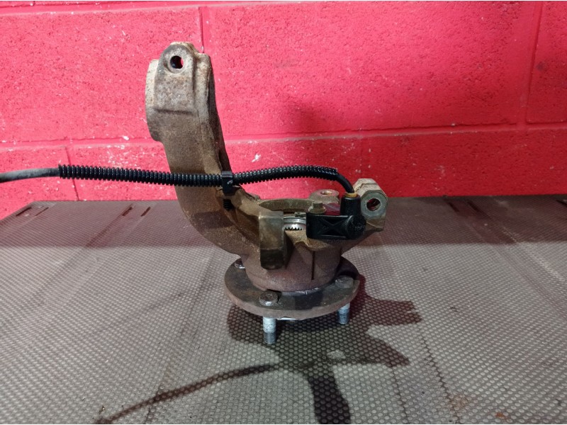 Recambio de mangueta delantera izquierda para ford cougar (mc) 2.5 v6 24v cat referencia OEM IAM   