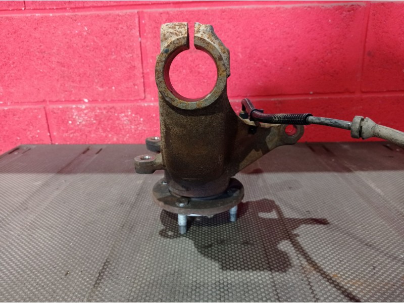 Recambio de mangueta delantera izquierda para ford cougar (mc) 2.5 v6 24v cat referencia OEM IAM   