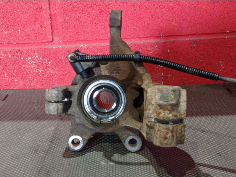 Recambio de mangueta delantera izquierda para ford cougar (mc) 2.5 v6 24v cat referencia OEM IAM   