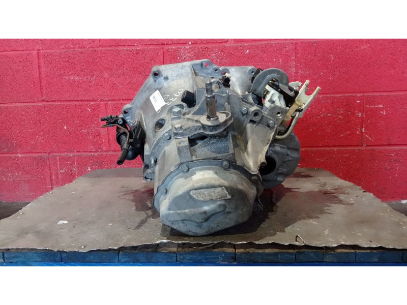 Recambio de caja cambios para citroen c4 berlina 1.6 16v hdi referencia OEM IAM 20DM75  