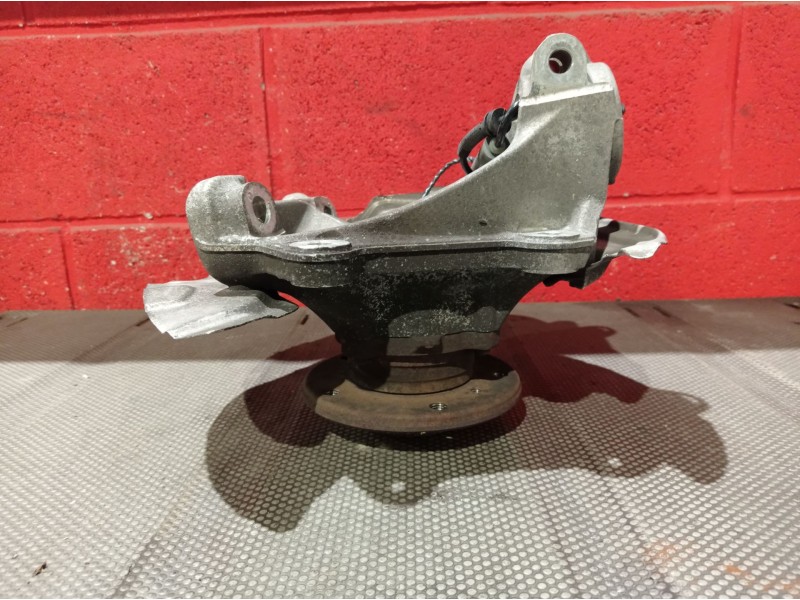 Recambio de mangueta delantera derecha para bmw serie 1 berlina (e81/e87) 118d referencia OEM IAM   