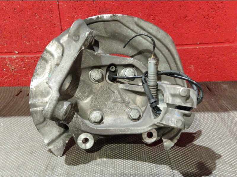 Recambio de mangueta delantera derecha para bmw serie 1 berlina (e81/e87) 118d referencia OEM IAM   