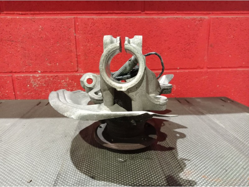 Recambio de mangueta delantera izquierda para bmw serie 1 berlina (e81/e87) 118d referencia OEM IAM   