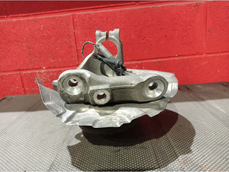 Recambio de mangueta delantera izquierda para bmw serie 1 berlina (e81/e87) 118d referencia OEM IAM   