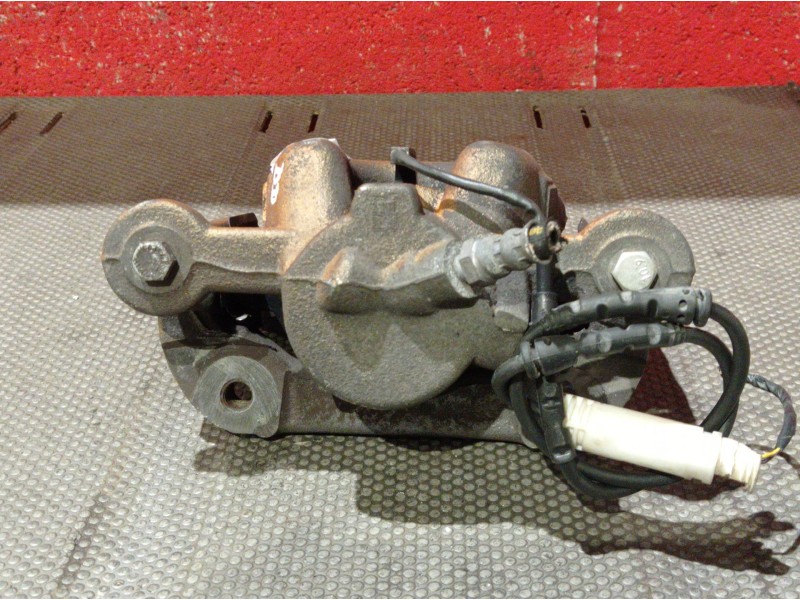 Recambio de pinza freno delantera derecha para bmw serie 1 berlina (e81/e87) 118d referencia OEM IAM   