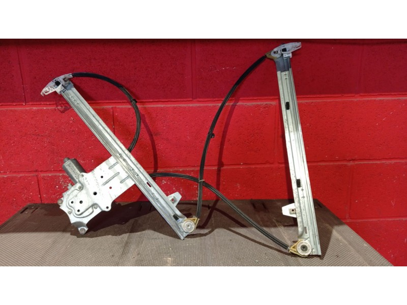 Recambio de elevalunas delantero derecho para citroen xsara picasso 1.6 16v hdi referencia OEM IAM    Recambio de elevalunas delantero derecho para citroen xsara picasso 1.6 16v hdi referencia OEM IAM