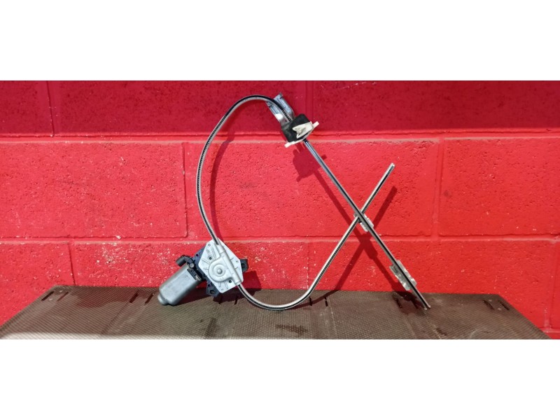 Recambio de elevalunas delantero derecho para renault clio alize 1.4 referencia OEM IAM   