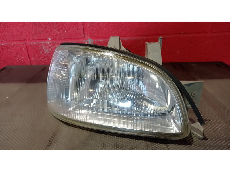 Recambio de faro derecho para renault clio alize 1.4 referencia OEM IAM   