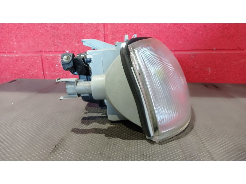 Recambio de faro derecho para renault clio alize 1.4 referencia OEM IAM   
