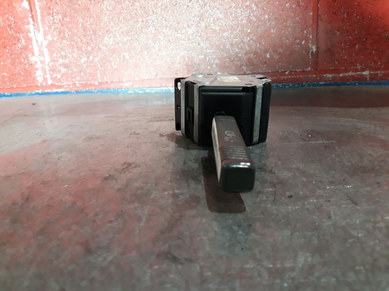 Recambio de mando intermitentes para renault expres referencia OEM IAM    Recambio de mando intermitentes para renault expres referencia OEM IAM