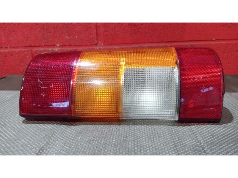 Recambio de piloto trasero derecho para renault expres referencia OEM IAM    Recambio de piloto trasero derecho para renault expres referencia OEM IAM