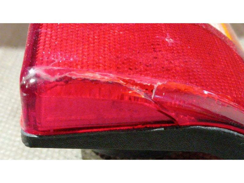 Recambio de piloto trasero derecho para renault expres referencia OEM IAM    Recambio de piloto trasero derecho para renault expres referencia OEM IAM