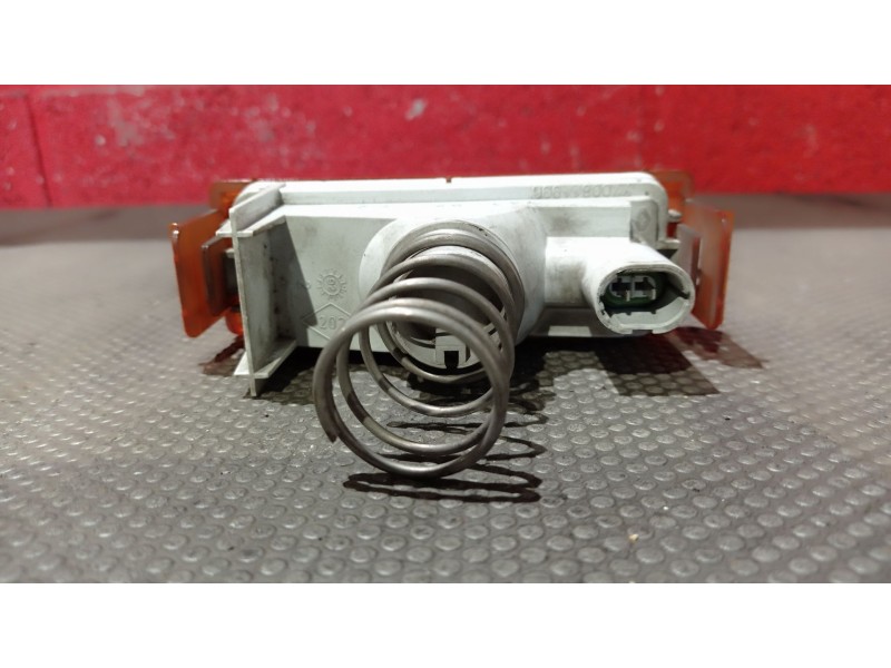 Recambio de piloto delantero derecho para renault expres referencia OEM IAM    Recambio de piloto delantero derecho para renault expres referencia OEM IAM