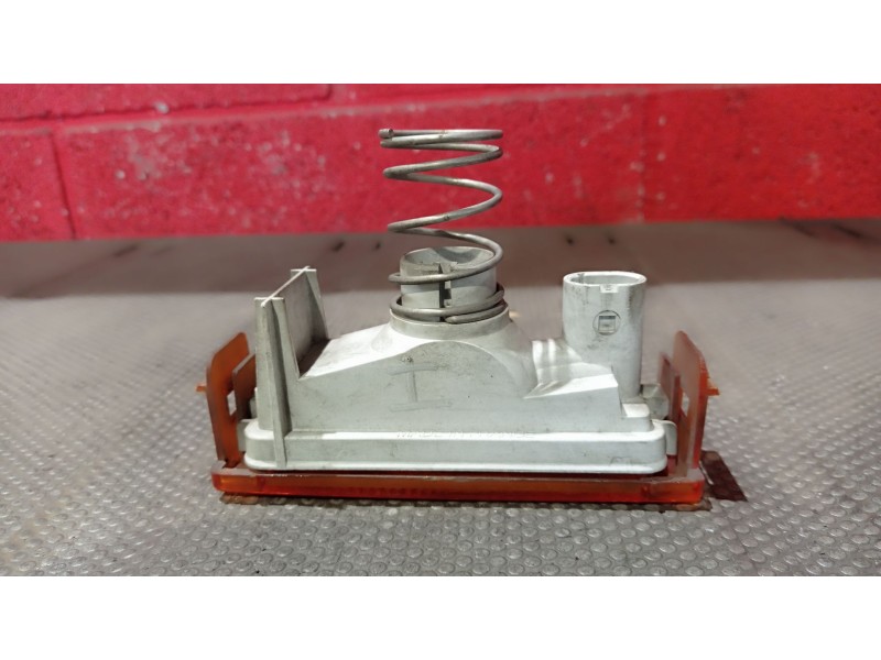 Recambio de piloto delantero izquierdo para renault expres referencia OEM IAM    Recambio de piloto delantero izquierdo para renault expres referencia OEM IAM