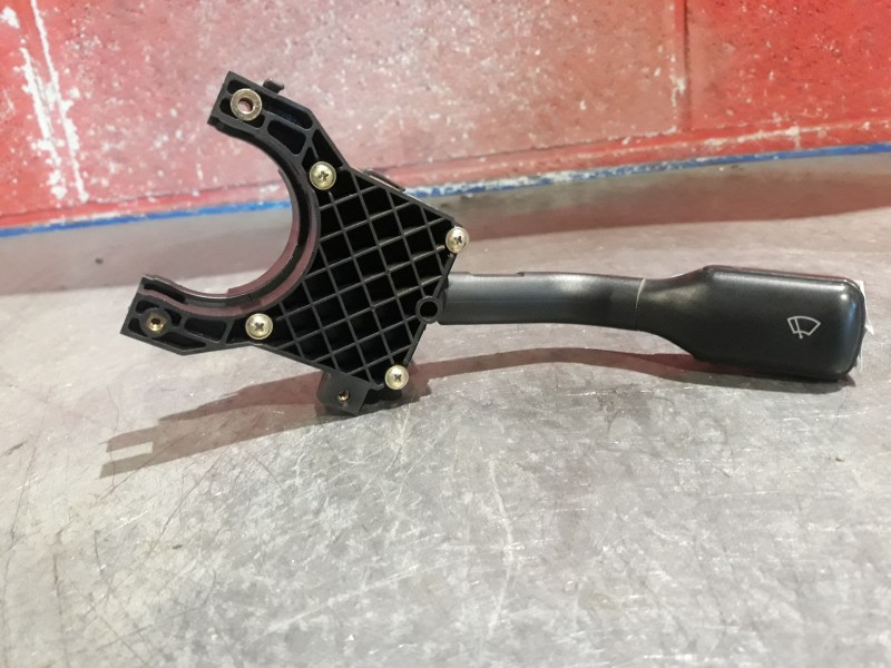 Recambio de mando limpia para audi a4 1.9 tdi referencia OEM IAM   