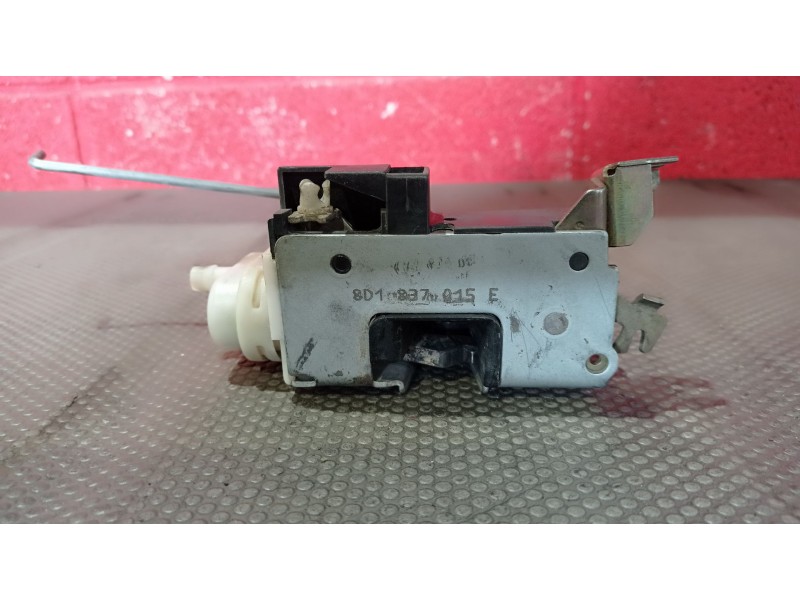 Recambio de cerradura puerta delantera izquierda para audi a4 1.9 tdi referencia OEM IAM   