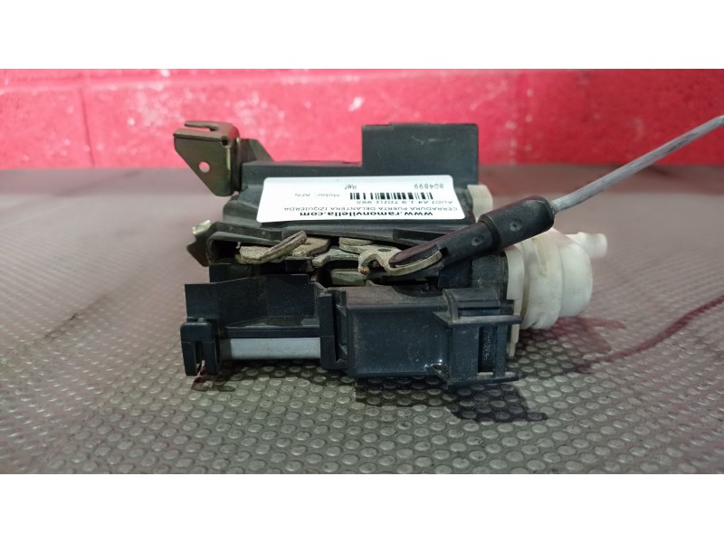 Recambio de cerradura puerta delantera izquierda para audi a4 1.9 tdi referencia OEM IAM   