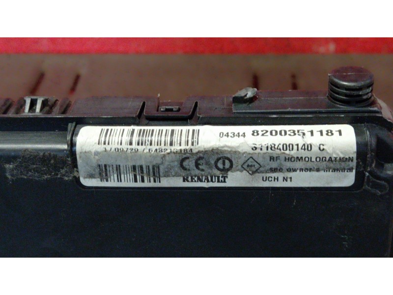 Recambio de caja reles fusibles para renault megane ii berlina 5p 1.6 cat | 0.02 - 0.09 1.6 cat | 0.02 - 0.09 referencia OEM IAM