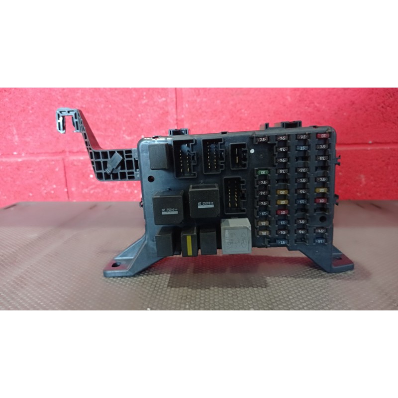 Recambio de caja reles fusibles para ford mondeo turnier (ge)  | 0.00 - 0.07  | 0.00 - 0.07 referencia OEM IAM 4S7T14A073AA 4F18
