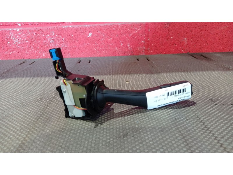 Recambio de mando limpia para seat leon (1p1)  | 0.05 - ...  | 0.05 - ... referencia OEM IAM   