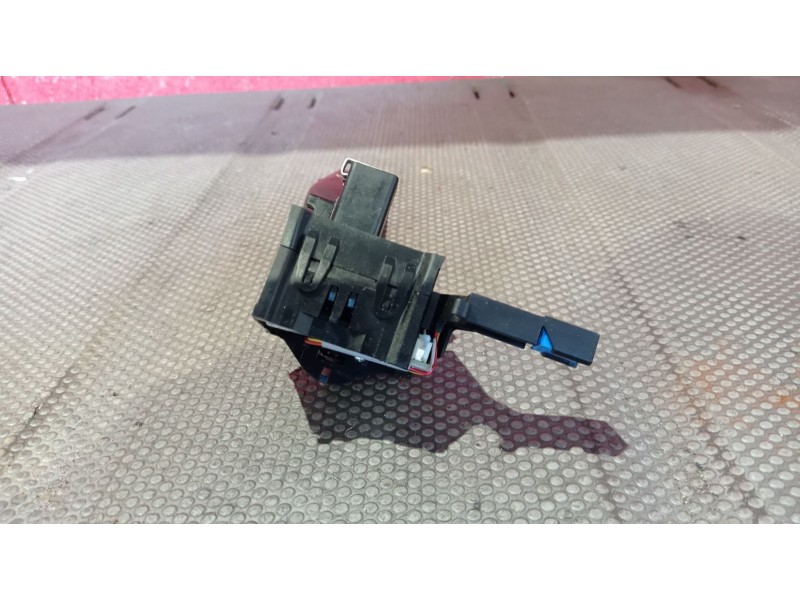 Recambio de mando limpia para seat leon (1p1)  | 0.05 - ...  | 0.05 - ... referencia OEM IAM   
