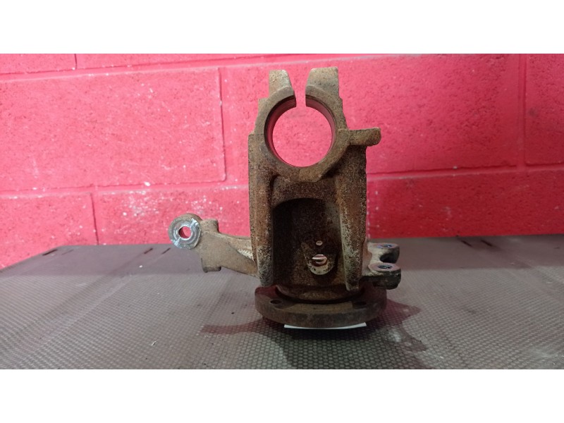 Recambio de mangueta delantera derecha para citroen c2 referencia OEM IAM    Recambio de mangueta delantera derecha para citroen c2 referencia OEM IAM