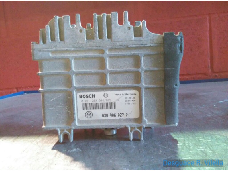 Recambio de centralita motor uce para volkswagen polo berlina (6n1) básico | 09.94 - 12.98 básico | 09.94 - 12.98 referencia OEM