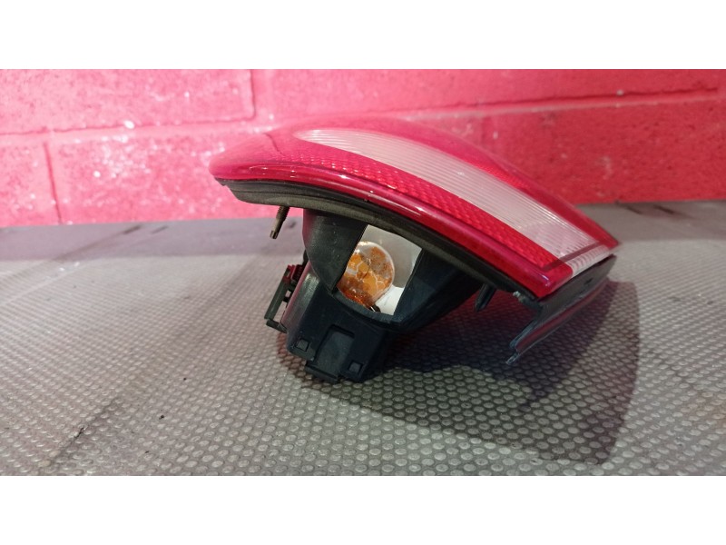 Recambio de piloto trasero derecho para seat cordoba berlina (6k2) signo referencia OEM IAM    Recambio de piloto trasero derecho para seat cordoba berlina (6k2) signo referencia OEM IAM