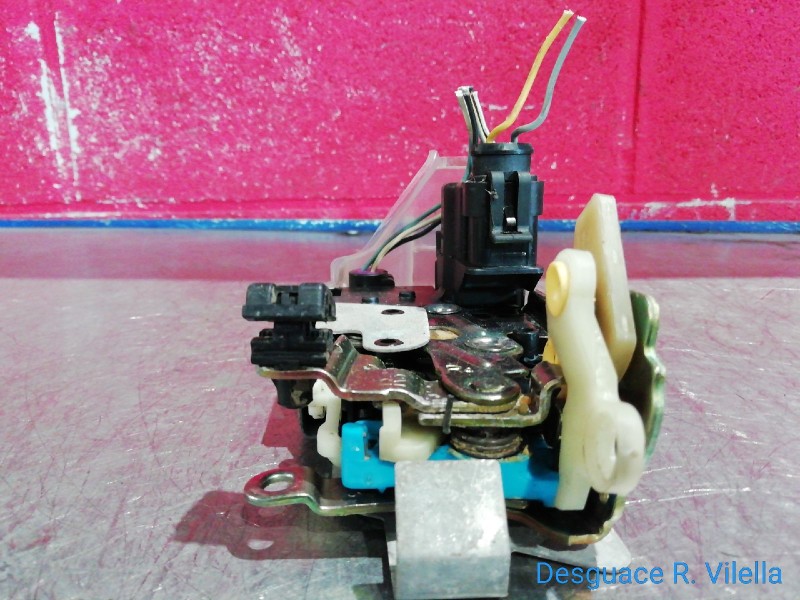 Recambio de cerra. puer. delantero derecha para fiat brava (182) 1.9 d s | 09.96 - ... 1.9 d s | 09.96 - ... referencia OEM IAM 