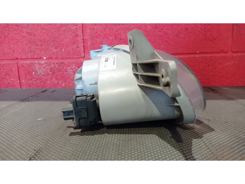 Recambio de faro izquierdo para hyundai accent referencia OEM IAM   
