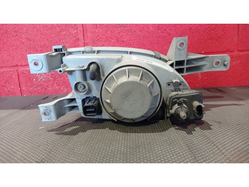 Recambio de faro izquierdo para hyundai accent referencia OEM IAM   